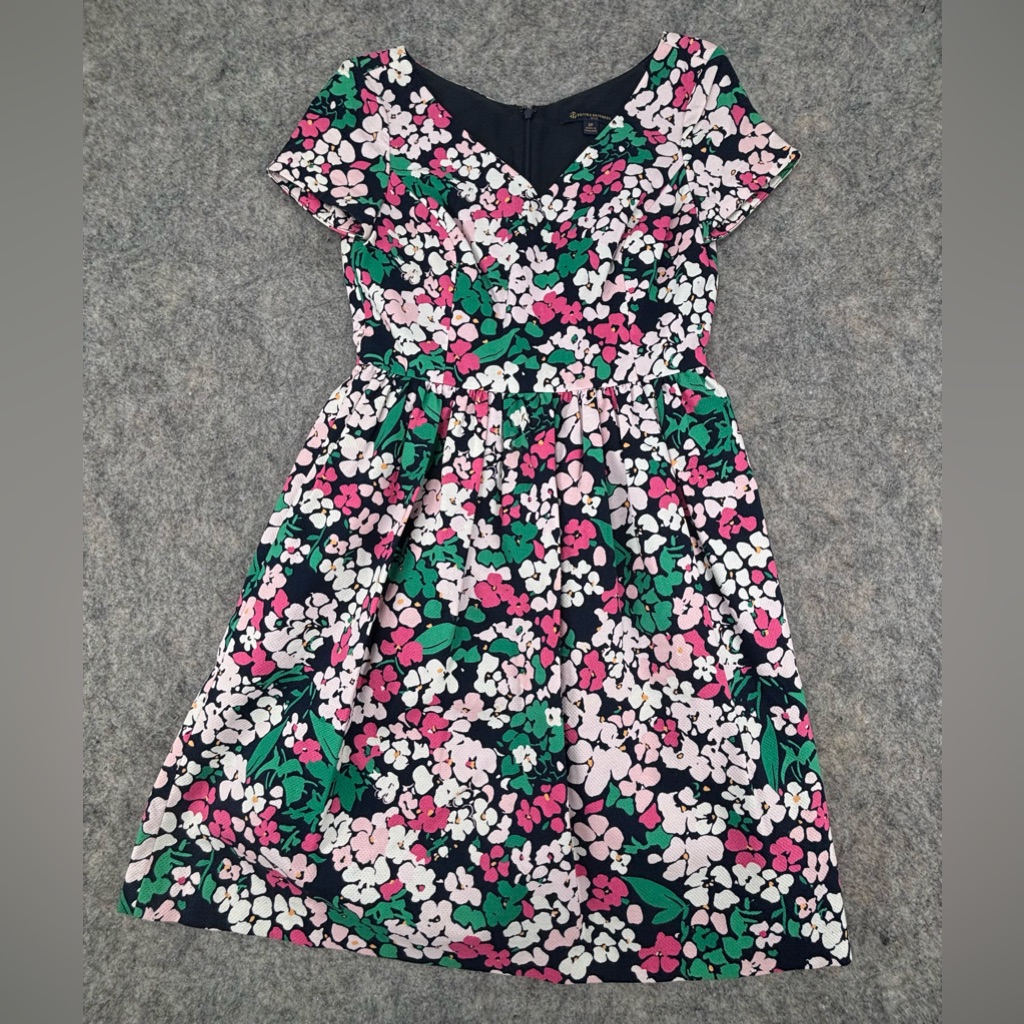 Brooks Brothers | V-Neck Floral Dress | Women’s Size 2 Petite